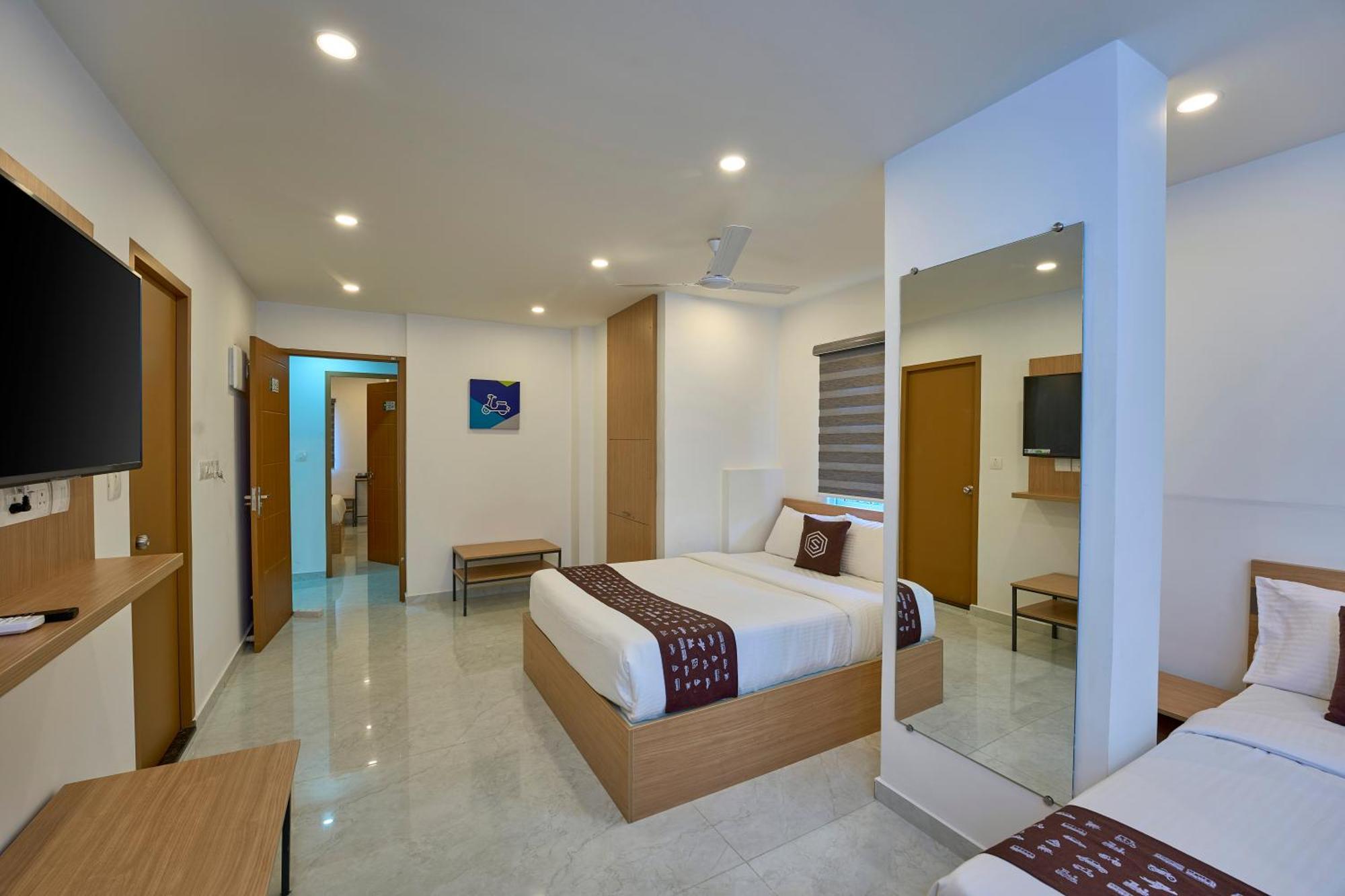 Sapphire Club Hub Hotel Kochi Exterior photo