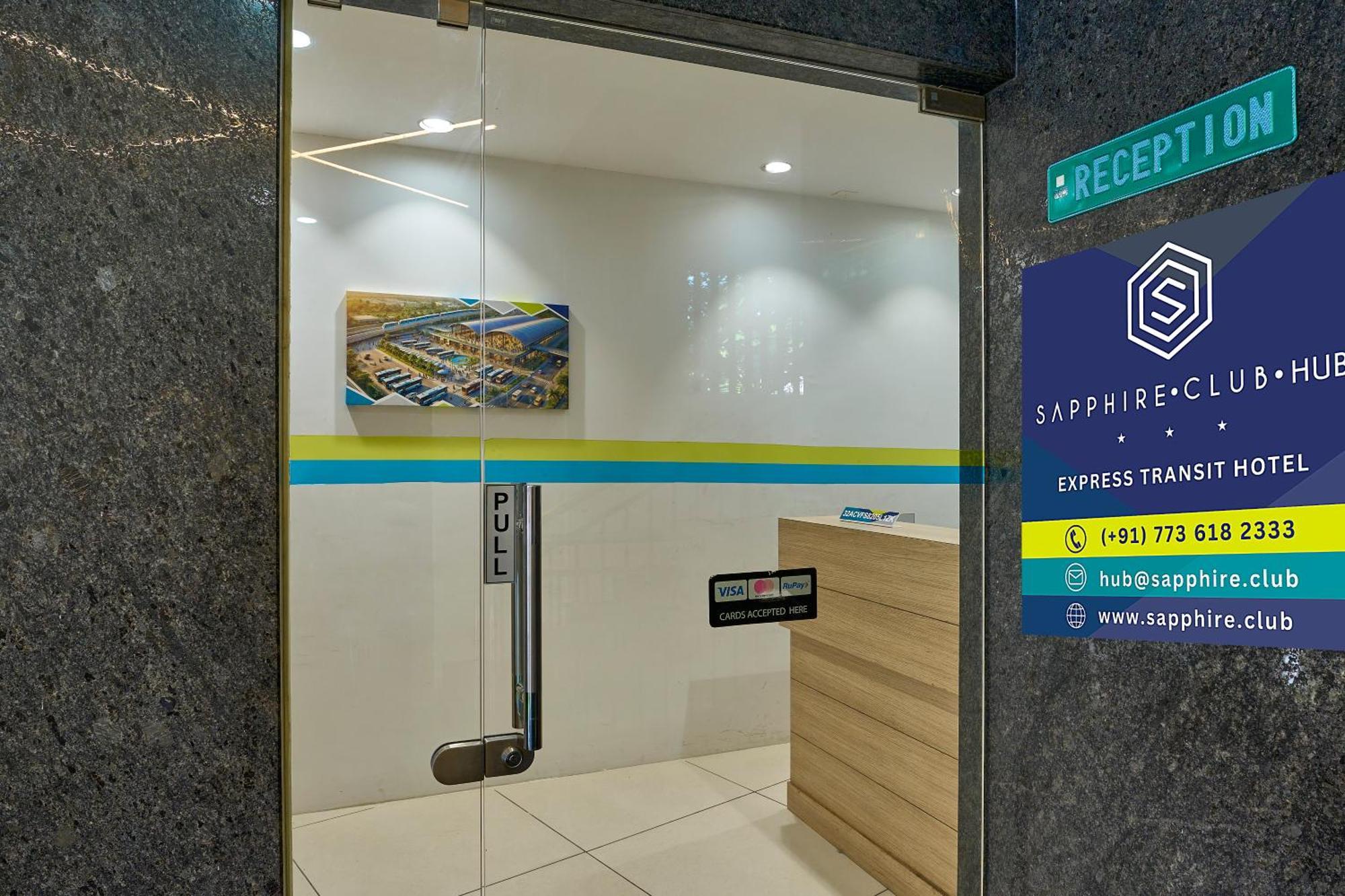 Sapphire Club Hub Hotel Kochi Exterior photo